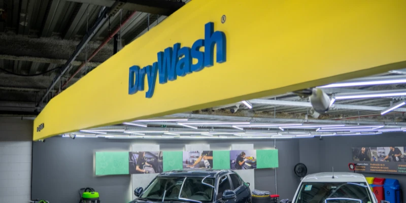 Carrefour Casa Verde recebe nova unidade com foco em estética, película e reparo automotivo