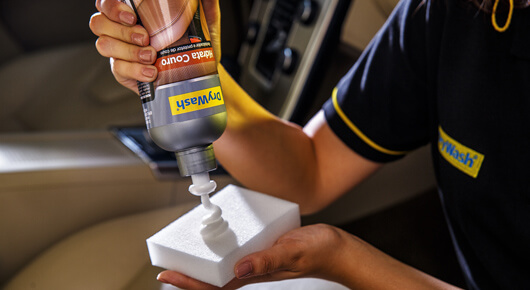 A importância de hidratar os bancos de couro do seu carro