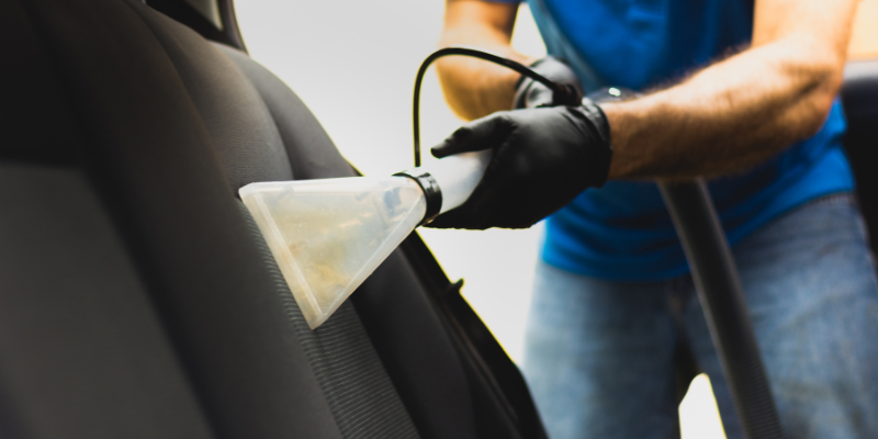 O que você não vê pode estar te fazendo mal: a importância da higienização interna veicular